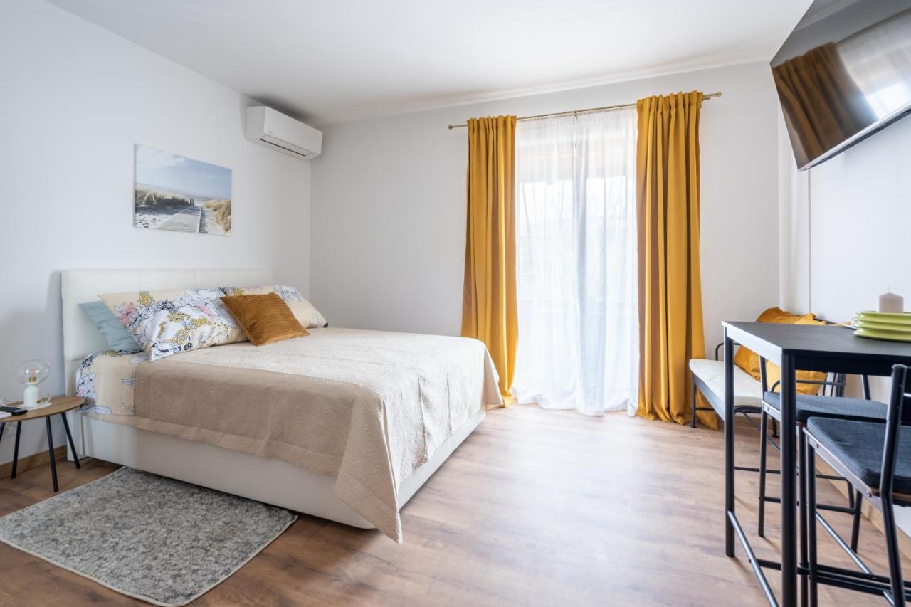 Alto 1 Studio Apartment Rovinj Exterior foto
